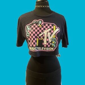 MTV Graphic Cropped T-Shirt